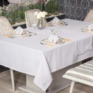 Beyaz 8 Parça Keten Masa Örtüsü