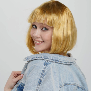 Altın Renk Düz Kesim Küt Parti Peruğu Kısa Takma Saç