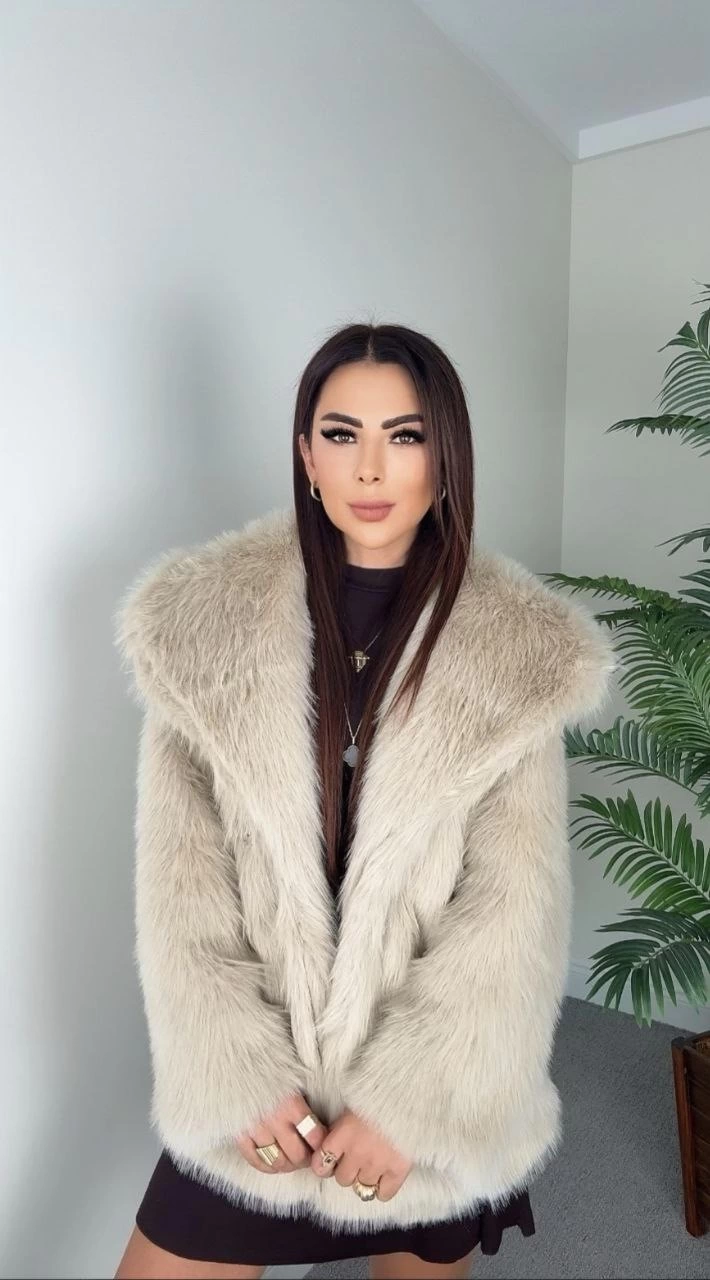 Önü çıtçıtlı loli kürk bej t4149 - Görsel 3