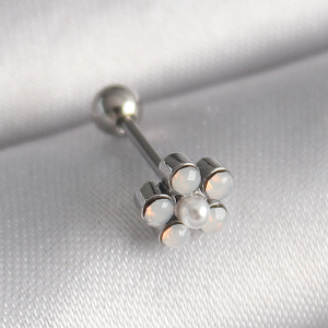 316L Çelik Gümüş Renk Zirkon Taşlı Çiçek Model Tragus Piercing