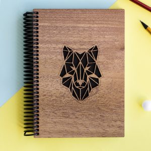 Doğal Ahşap Kapaklı Çizgisiz Defter – Şık ve Dayanıklı Tasarım