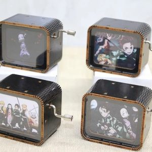 Demon Slayer Müzik Kutusu - 6x6 cm Ahşap Oyma Nostaljik Çevirmeli Melodi Kutusu