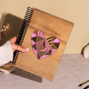 Doğal Ahşap Kapaklı Çizgisiz Defter – Şık ve Dayanıklı Tasarım