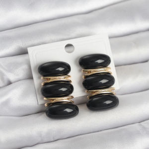 Siyah Vintage Model Gold Renk Kadın Küpe