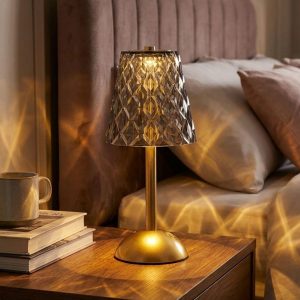 Uzun Klasik Gri Baklava Model LED Masa Lambası – Dokunmatik, 3 Renk Işık Modlu, Şarjlı Dekoratif Gece Lambası (5296)