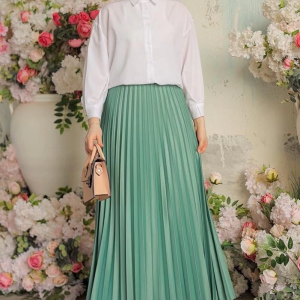 Zarif Ve Modern Pileli Parlak Krep Gizli Lastikli Mint Etek