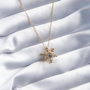 316L Çelik Gold Renk Zirkon Taşlı Kar Tanesi Projeksiyon Model Kadın Kolye - TJ-BKO8072