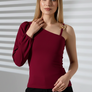 Kadın Kolu Pencereli Asimetrik Kesim Gold Aksesuarlı Şık Bluz