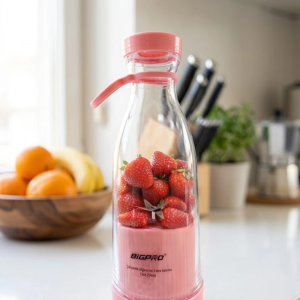 Şarjlı Taşınabilir Blender Usb Kablosuz Smoothie Yapıcı Pratik Kullanım