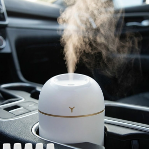 Sessiz Mini Nemlendirici 5 Esans Hediyeli Usb Bağlantılı Led Işıklı Buhar Makinesi