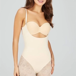 Kom Nadia Paçalı Korse